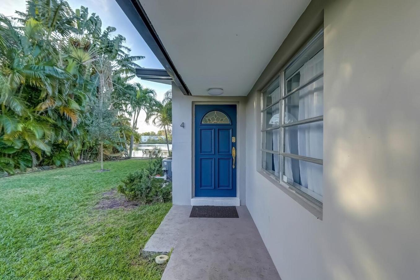 Waterfront Apartment Private Patio Pool Fort Lauderdale Exterior photo